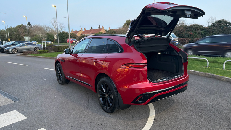 Jaguar F-Pace 2.0 D200 R-Dynamic SE Black 5dr Auto AWD Diesel Estate
